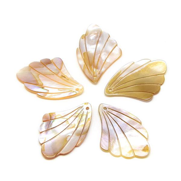 PandaHall Freshwater Shell Pendants, Feather, Light Goldenrod Yellow, 31~37x22~25x2~2.5mm, Hole: 1~2mm Freshwater Shell Feather Yellow
PandaHall Freshwater Shell Pendants, Feather, Light Goldenrod Yellow, 31~37x22~25x2~2.5mm, Hole: 1~2mm Freshwater Shell Feather Yellow