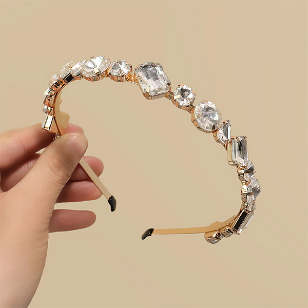 PandaHall Glass Rhinestone Hair Bands, Golden Tone Iron Hair Accessories for Women Girls, Crystal, 150x130mm Rhinestone Clear
PandaHall Glass Rhinestone Hair Bands, Golden Tone Iron Hair Accessories for Women Girls, Crystal, 150x130mm Rhinestone Clear
