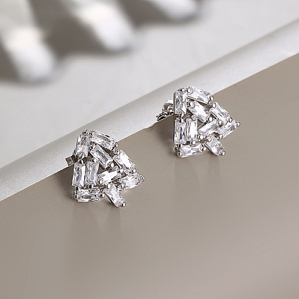 PandaHall Brass Micro Pave Cubic Zirconia Stud Earrings, Tree, Platinum, 15x8mm Brass Tree Clear
PandaHall Brass Micro Pave Cubic Zirconia Stud Earrings, Tree, Platinum, 15x8mm Brass Tree Clear
