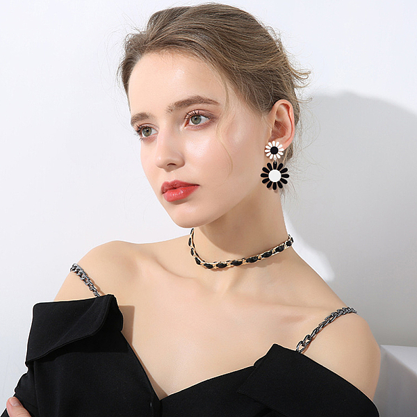 PandaHall ANATTASOUL 4 Pairs 4 Colors Acrylic Sunflower Dangle Stud Earrings, Platinum Alloy Long Drop Earrings for Women, Mixed Color, 59mm..., Multicolor
PandaHall ANATTASOUL 4 Pairs 4 Colors Acrylic Sunflower Dangle Stud Earrings, Platinum Alloy Long Drop Earrings for Women, Mixed Color, 59mm..., Multicolor