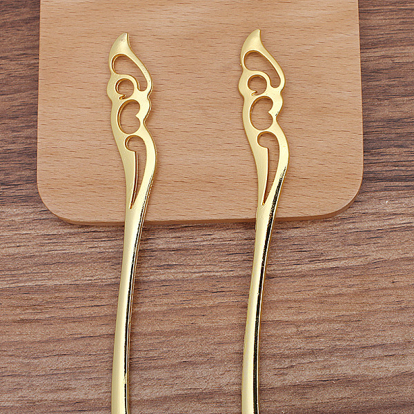 PandaHall Alloy Hair Sticks, Long-Lasting Plated, Hair Accessories for Woman, Golden, 148x16mm Alloy
PandaHall Alloy Hair Sticks, Long-Lasting Plated, Hair Accessories for Woman, Golden, 148x16mm Alloy