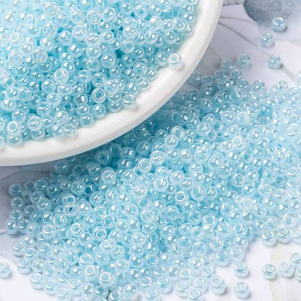 PandaHall MIYUKI Round Rocailles Beads, Japanese Seed Beads, (RR522) Light Aqua Ceylon, 8/0, 3mm, Hole: 1mm, about 422~455pcs/10g Glass Cyan
PandaHall MIYUKI Round Rocailles Beads, Japanese Seed Beads, (RR522) Light Aqua Ceylon, 8/0, 3mm, Hole: 1mm, about 422~455pcs/10g Glass Cyan