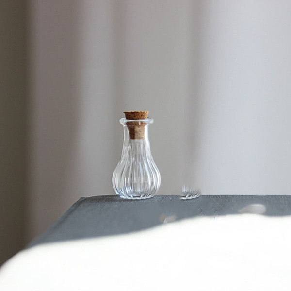 PandaHall Miniature Glass Bottles, with Cork Stoppers, Empty Wishing Bottles, for Dollhouse Accessories, Jewelry Making, Clear, 27x15mm...
PandaHall Miniature Glass Bottles, with Cork Stoppers, Empty Wishing Bottles, for Dollhouse Accessories, Jewelry Making, Clear, 27x15mm...
