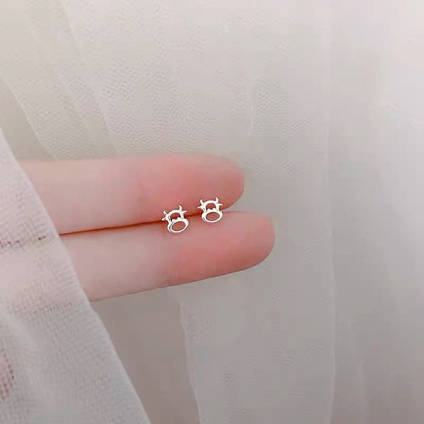 PandaHall Alloy Earrings for Women, with 925 Sterling Silver Pin, Cattle, 10mm Alloy Cattle
PandaHall Alloy Earrings for Women, with 925 Sterling Silver Pin, Cattle, 10mm Alloy Cattle