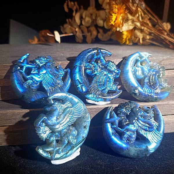 PandaHall Natural Labradorite Carved Healing Moon with Horse Figurines, Reiki Energy Stone Display Decorations, 60x50mm Labradorite Moon
PandaHall Natural Labradorite Carved Healing Moon with Horse Figurines, Reiki Energy Stone Display Decorations, 60x50mm Labradorite Moon