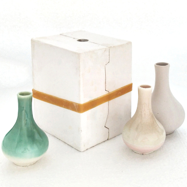 PandaHall Onion Bottle Gesso Molds, Modeling Tools, for Ceramic Craft Making, Floral White, 130x150x180mm Gesso
PandaHall Onion Bottle Gesso Molds, Modeling Tools, for Ceramic Craft Making, Floral White, 130x150x180mm Gesso