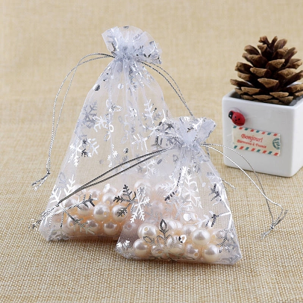 PandaHall Christmas Printed Organza Drawstring Bags, Hot Stamping Snowflake Pouches, Rectangle, Silver, 13x9cm Organza Rectangle Silver
PandaHall Christmas Printed Organza Drawstring Bags, Hot Stamping Snowflake Pouches, Rectangle, Silver, 13x9cm Organza Rectangle Silver