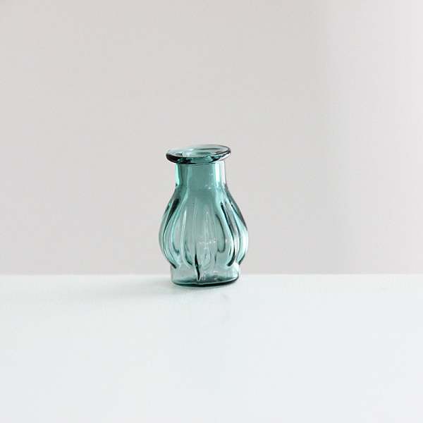 PandaHall Transparent Miniature Glass Vase Bottles, Micro Landscape Garden Dollhouse Accessories, Photography Props Decorations, Teal..., Cyan
PandaHall Transparent Miniature Glass Vase Bottles, Micro Landscape Garden Dollhouse Accessories, Photography Props Decorations, Teal..., Cyan