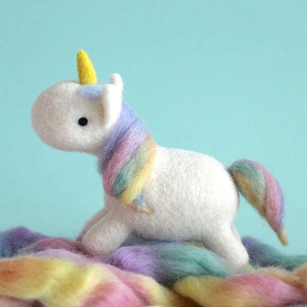 PandaHall Cartoon Dinosaur Shape Needle Felting Starter Kit, with Needles & Phone Strap, Needle Felting Kit for Beginners Arts, White...
PandaHall Cartoon Dinosaur Shape Needle Felting Starter Kit, with Needles & Phone Strap, Needle Felting Kit for Beginners Arts, White...