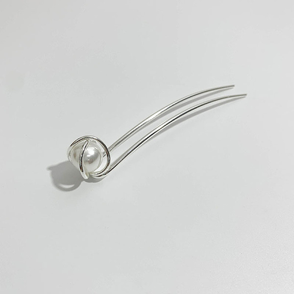 PandaHall Metal Pearl U-shaped Hairpin for Simple and Modern Hairstyling - Lazy and Cool Hair Accessory for Women., Silver, 1mm Alloy Silver
PandaHall Metal Pearl U-shaped Hairpin for Simple and Modern Hairstyling - Lazy and Cool Hair Accessory for Women., Silver, 1mm Alloy Silver