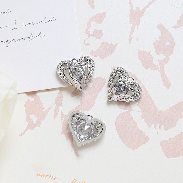 PandaHall Brass Micro Pave Cubic Zirconia Pendants, Heart, Clear, 11x13x4mm Brass+Cubic Zirconia Heart Clear
PandaHall Brass Micro Pave Cubic Zirconia Pendants, Heart, Clear, 11x13x4mm Brass+Cubic Zirconia Heart Clear