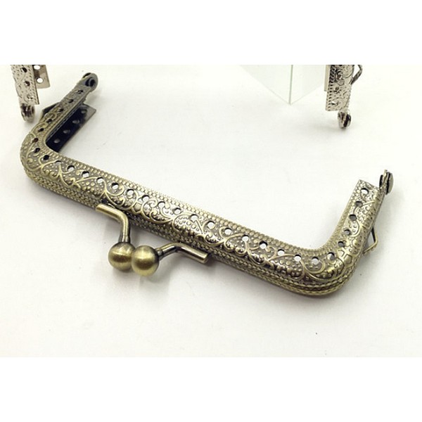 PandaHall Iron Purse Handle Frame, For Bag Sewing Craft, Antique Bronze, 58x111.5x11mm, Hole: 1.5mm and 6x1.5mm Iron
PandaHall Iron Purse Handle Frame, For Bag Sewing Craft, Antique Bronze, 58x111.5x11mm, Hole: 1.5mm and 6x1.5mm Iron