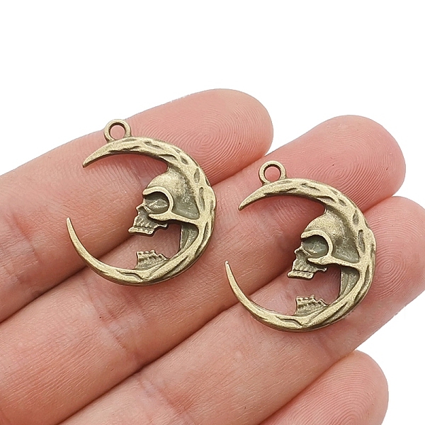 PandaHall Tibetan Style Alloy Pendant, Moon with Skull, Antique Bronze, 27x23mm Alloy Moon
PandaHall Tibetan Style Alloy Pendant, Moon with Skull, Antique Bronze, 27x23mm Alloy Moon