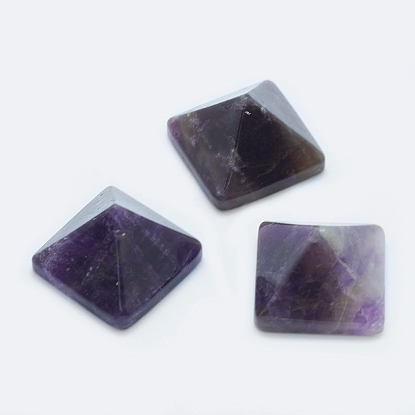 PandaHall Natural Amethyst Cabochons, Pyramid, 20x20x12~13mm, Diagonal Length: 26mm Amethyst Pyramid
PandaHall Natural Amethyst Cabochons, Pyramid, 20x20x12~13mm, Diagonal Length: 26mm Amethyst Pyramid