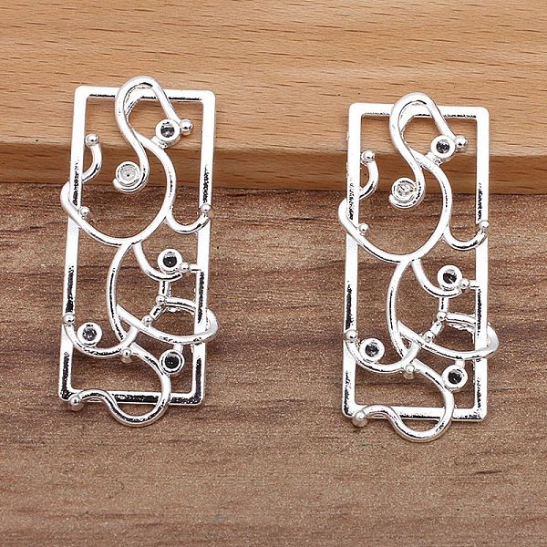 PandaHall Alloy Pendant Rhinstone Settings, Vines Wrapped Around the Window, Silver, Fit for 1.5mm Rhinestone, 38x17mm Alloy Rectangle
PandaHall Alloy Pendant Rhinstone Settings, Vines Wrapped Around the Window, Silver, Fit for 1.5mm Rhinestone, 38x17mm Alloy Rectangle