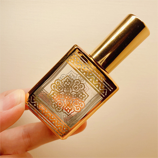 PandaHall Floral Pattern Glass Pump Spray Bottles, Perfume Refillable Bottle, Golden, 7.85x3.65x2.9cm, Capacity: 15ml(0.51fl. oz) Glass...
PandaHall Floral Pattern Glass Pump Spray Bottles, Perfume Refillable Bottle, Golden, 7.85x3.65x2.9cm, Capacity: 15ml(0.51fl. oz) Glass...