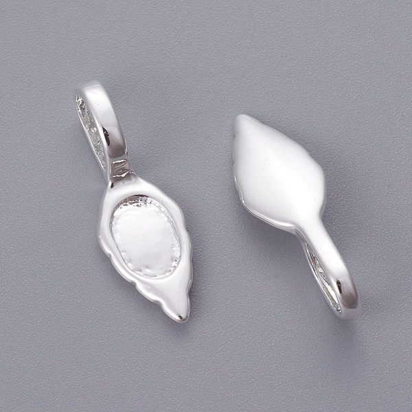 PandaHall Brass Glue-on Flat Pad Bails, Leaf, Silver Color Plated, Size: about 8.5mm wide, 24mm long, 2mm thick, hole: 4.5mm Brass
PandaHall Brass Glue-on Flat Pad Bails, Leaf, Silver Color Plated, Size: about 8.5mm wide, 24mm long, 2mm thick, hole: 4.5mm Brass