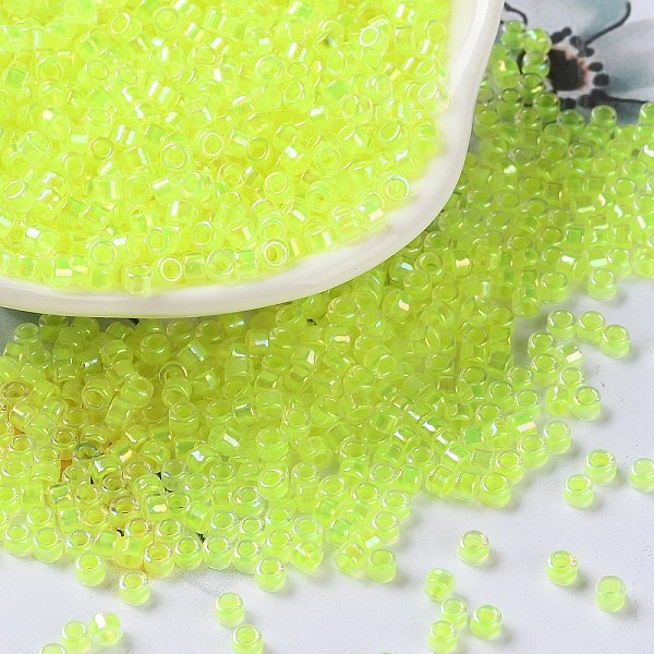 PandaHall Glass Seed Beads, Opaque Colours Rainbow, Cylinder, Green Yellow, 2.5x2mm, Hole: 1.4mm Glass
PandaHall Glass Seed Beads, Opaque Colours Rainbow, Cylinder, Green Yellow, 2.5x2mm, Hole: 1.4mm Glass