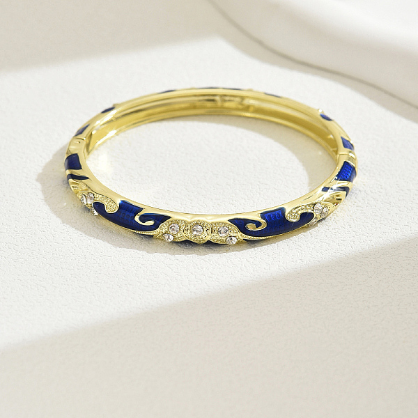 PandaHall Fashionable Casual Retro Alloy Rhinestone Bangles with Enamel for Women, Real 18K Gold Plated Alloy
PandaHall Fashionable Casual Retro Alloy Rhinestone Bangles with Enamel for Women, Real 18K Gold Plated Alloy