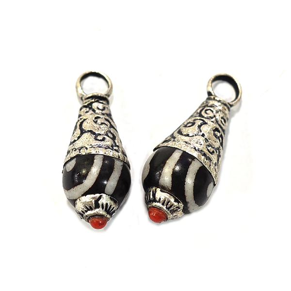 PandaHall Brass Teardrop Pendants, with Resin and Antique Silver, Black, 26~28x11mm, Hole: 4mm Brass Teardrop Black
PandaHall Brass Teardrop Pendants, with Resin and Antique Silver, Black, 26~28x11mm, Hole: 4mm Brass Teardrop Black