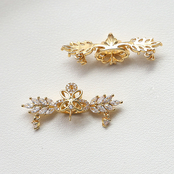 PandaHall Crown Brass Pave Clear Cubic Zirconia Head Pins, for Baroque Pearl Making, Golden, 16x40mm Brass
PandaHall Crown Brass Pave Clear Cubic Zirconia Head Pins, for Baroque Pearl Making, Golden, 16x40mm Brass