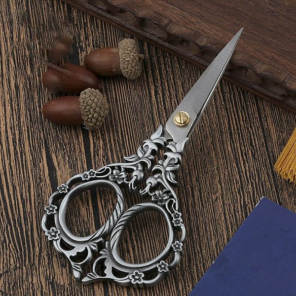 PandaHall Stainless Steel Scissors, Embroidery Scissors, Sewing Scissors, Antique Silver, 153x70mm Stainless Steel
PandaHall Stainless Steel Scissors, Embroidery Scissors, Sewing Scissors, Antique Silver, 153x70mm Stainless Steel