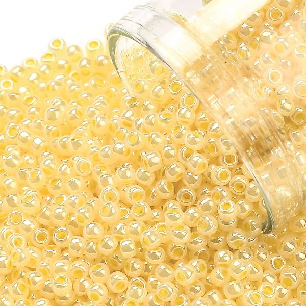 PandaHall TOHO Round Seed Beads, Japanese Seed Beads, (902) Ceylon Lemon Chiffon, 11/0, 2.2mm, Hole: 0.8mm, about 5555pcs/50g Glass Yellow
PandaHall TOHO Round Seed Beads, Japanese Seed Beads, (902) Ceylon Lemon Chiffon, 11/0, 2.2mm, Hole: 0.8mm, about 5555pcs/50g Glass Yellow