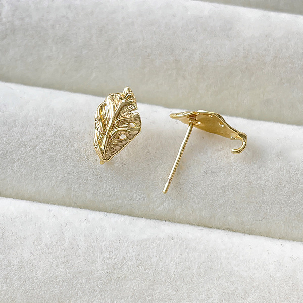 PandaHall Leaf Shape Brass Stud Earring Finding, with Loops, Golden, 12x7mm Brass Leaf
PandaHall Leaf Shape Brass Stud Earring Finding, with Loops, Golden, 12x7mm Brass Leaf