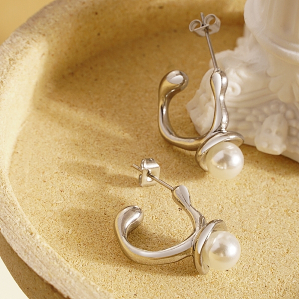 PandaHall Elegant Stainless Steel 18k Gold Plated Faux Pearl C-shaped Earrings for Women Stainless Steel
PandaHall Elegant Stainless Steel 18k Gold Plated Faux Pearl C-shaped Earrings for Women Stainless Steel