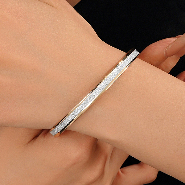 PandaHall Fashionable Gold Plated Alloy Wide Bangles for Women, Casual and Versatile. Alloy
PandaHall Fashionable Gold Plated Alloy Wide Bangles for Women, Casual and Versatile. Alloy