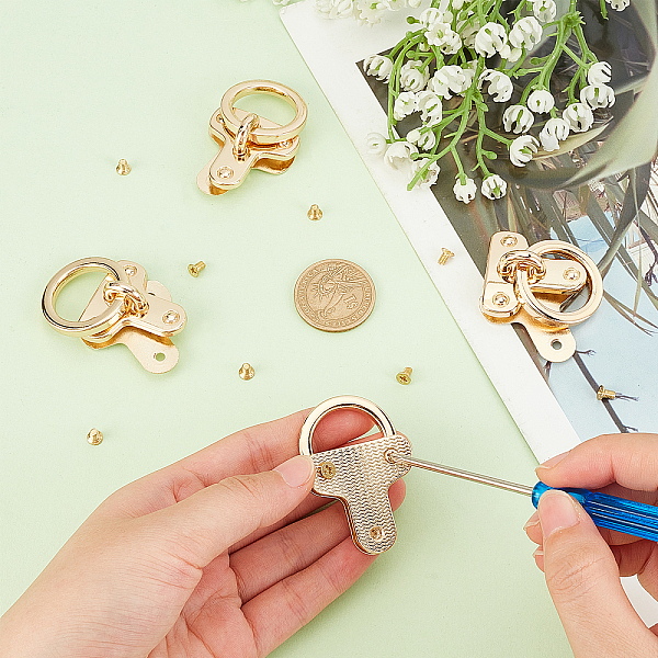 PandaHall WADORN 4 Sets Rotatable Button Studs Rivet, O-Ring Flat Button Screwback Nail Rivet Gold Purse Suspension Clasp Handbag Chain...
PandaHall WADORN 4 Sets Rotatable Button Studs Rivet, O-Ring Flat Button Screwback Nail Rivet Gold Purse Suspension Clasp Handbag Chain...