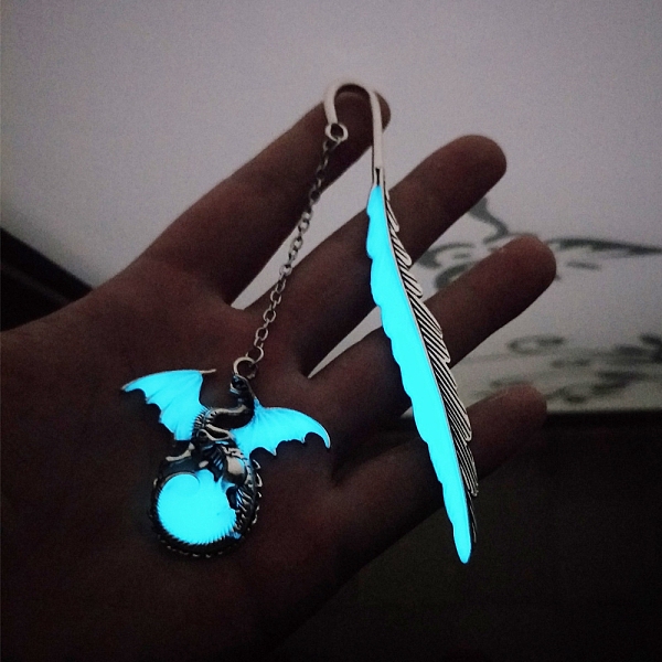 PandaHall Luminous Alloy Bookmarks, Glow in the Dark Feather Bookmarks, Dragon Pendant Book Marker, with Cable Chains, Antique Silver, 115mm...
PandaHall Luminous Alloy Bookmarks, Glow in the Dark Feather Bookmarks, Dragon Pendant Book Marker, with Cable Chains, Antique Silver, 115mm...