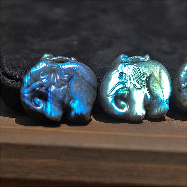 PandaHall Natural Labradorite Carved Healing Elephant Figurines, Reiki Energy Stone Display Decorations, 35x28mm Labradorite Elephant
PandaHall Natural Labradorite Carved Healing Elephant Figurines, Reiki Energy Stone Display Decorations, 35x28mm Labradorite Elephant