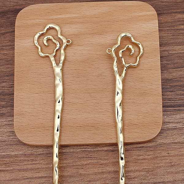 PandaHall Alloy Cloud Hair Sticks, with Loop, Long-Lasting Plated Hair Accessories for Women, Golden, 179x27mm Alloy
PandaHall Alloy Cloud Hair Sticks, with Loop, Long-Lasting Plated Hair Accessories for Women, Golden, 179x27mm Alloy