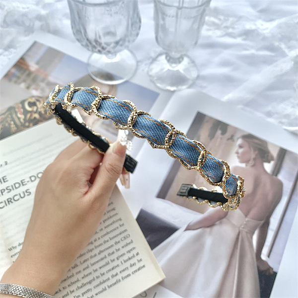 PandaHall Cloth Hair Bands, with Iron Findings, Hair Accessories for Women Girls, Light Blue, 120mm Cloth
PandaHall Cloth Hair Bands, with Iron Findings, Hair Accessories for Women Girls, Light Blue, 120mm Cloth