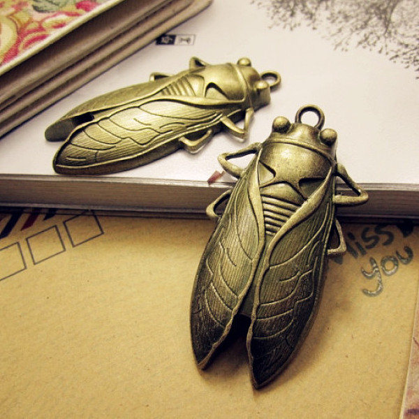 PandaHall Tibetan Style Alloy Pendants, Cicada, Big Pendants, Antique Bronze, 61x33mm Alloy Other Animal
PandaHall Tibetan Style Alloy Pendants, Cicada, Big Pendants, Antique Bronze, 61x33mm Alloy Other Animal