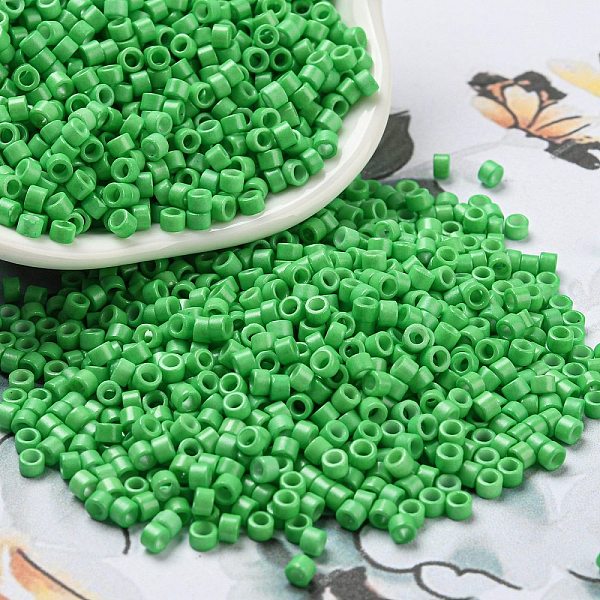 PandaHall Baking Paint Glass Seed Beads, Cylinder, Lime Green, 2.5x2mm, Hole: 1.4mm, about 45359pcs/pound Glass
PandaHall Baking Paint Glass Seed Beads, Cylinder, Lime Green, 2.5x2mm, Hole: 1.4mm, about 45359pcs/pound Glass