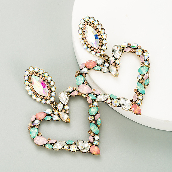 PandaHall Rhinestone Heart Long Dangle Stud Earrings, Alloy Jewelry for Women, Peridot, 80x55mm Rhinestone Heart Green
PandaHall Rhinestone Heart Long Dangle Stud Earrings, Alloy Jewelry for Women, Peridot, 80x55mm Rhinestone Heart Green