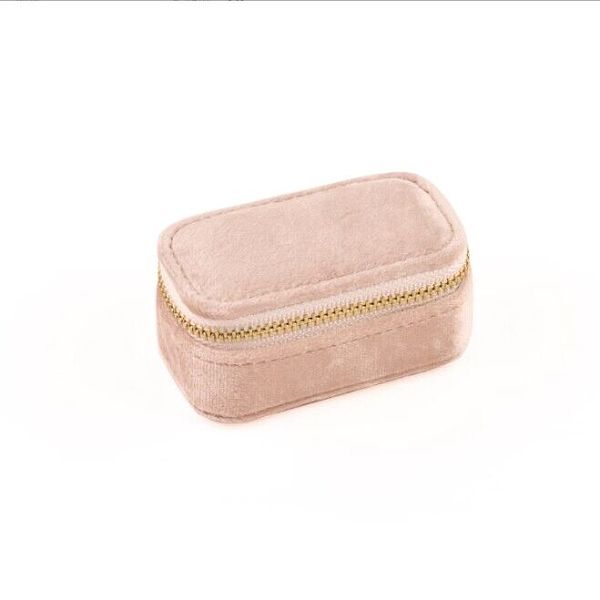 PandaHall Velet Jewelry Box, Travel Portable Jewelry Case, Zipper Storage Boxes, for Rings, Earrings, Rectangle, Rosy Brown...
PandaHall Velet Jewelry Box, Travel Portable Jewelry Case, Zipper Storage Boxes, for Rings, Earrings, Rectangle, Rosy Brown...