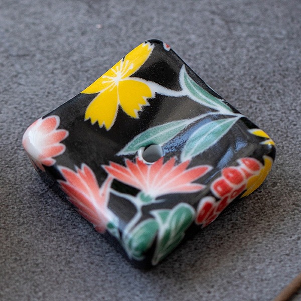 PandaHall Flower Pattern Porcelain Incense Burners, Square Incense Holders, Home Office Teahouse Zen Buddhist Supplies, Black, 33x33x11mm...
PandaHall Flower Pattern Porcelain Incense Burners, Square Incense Holders, Home Office Teahouse Zen Buddhist Supplies, Black, 33x33x11mm...