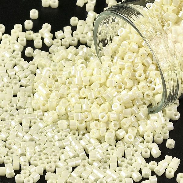 PandaHall Cylinder Seed Beads, Opaque Colours Luster, Uniform Size, Pale Goldenrod, 2x1.5mm, Hole: 0.8mm, about 888pcs/10g Glass
PandaHall Cylinder Seed Beads, Opaque Colours Luster, Uniform Size, Pale Goldenrod, 2x1.5mm, Hole: 0.8mm, about 888pcs/10g Glass