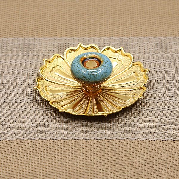 PandaHall Porcelain Incense Burners Holder, with Alloy Flower Base, Buddhism Aromatherapy Furnace Home Decor, Sky Blue, 88x28mm Alloy Flower
PandaHall Porcelain Incense Burners Holder, with Alloy Flower Base, Buddhism Aromatherapy Furnace Home Decor, Sky Blue, 88x28mm Alloy Flower
