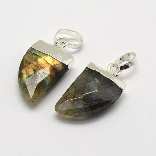 PandaHall Natural Labradorite Pendants, with Brass Findings, Long-Lasting Plated, Faceted, Cultellate, Silver Color Plated, 19x10.5x5mm...
PandaHall Natural Labradorite Pendants, with Brass Findings, Long-Lasting Plated, Faceted, Cultellate, Silver Color Plated, 19x10.5x5mm...