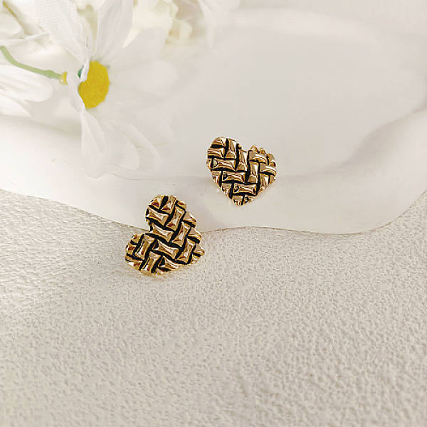 PandaHall Brass Stud Earrings for Women, Woven Heart, Real 18K Gold Plated, 22x25mm Brass Heart
PandaHall Brass Stud Earrings for Women, Woven Heart, Real 18K Gold Plated, 22x25mm Brass Heart