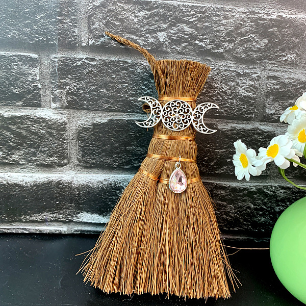 PandaHall Wood Wicca Broom Car Hanging Decoration, with Alloy Decoration and Teardrop Glass Charm, Moon, 140x90mm Wood Moon
PandaHall Wood Wicca Broom Car Hanging Decoration, with Alloy Decoration and Teardrop Glass Charm, Moon, 140x90mm Wood Moon