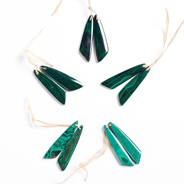 PandaHall Natural Malachite Pendants, for Jewelry Making, Wing, 43~44.5x10~11x3.5~5mm, Hole: 1.2mm Malachite Wing
PandaHall Natural Malachite Pendants, for Jewelry Making, Wing, 43~44.5x10~11x3.5~5mm, Hole: 1.2mm Malachite Wing