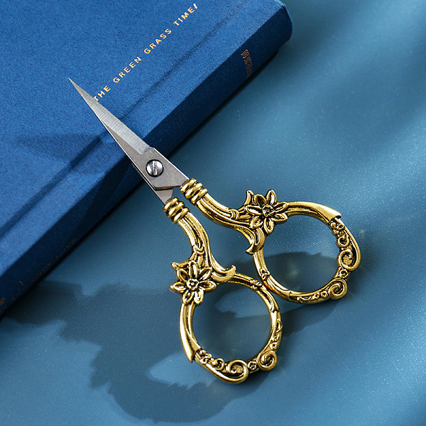 PandaHall Retro Stainless Steel Scissors, Embroidery Scissors, Sewing Scissors, Antique Golden, 90x53mm Stainless Steel
PandaHall Retro Stainless Steel Scissors, Embroidery Scissors, Sewing Scissors, Antique Golden, 90x53mm Stainless Steel