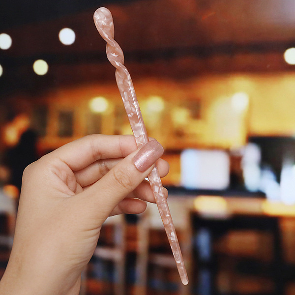 PandaHall Cellulose Acetate(Resin) Hair Sticks, Vintage Decorative Hair Accessories, Twist Shapes, Dark Salmon, 175mm Cellulose Acetate
PandaHall Cellulose Acetate(Resin) Hair Sticks, Vintage Decorative Hair Accessories, Twist Shapes, Dark Salmon, 175mm Cellulose Acetate