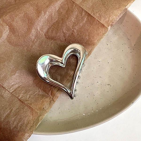 PandaHall Hollow Heart Shape Alloy Claw Hair Clips, for Women Girls, Platinum, 60mm Alloy Heart
PandaHall Hollow Heart Shape Alloy Claw Hair Clips, for Women Girls, Platinum, 60mm Alloy Heart