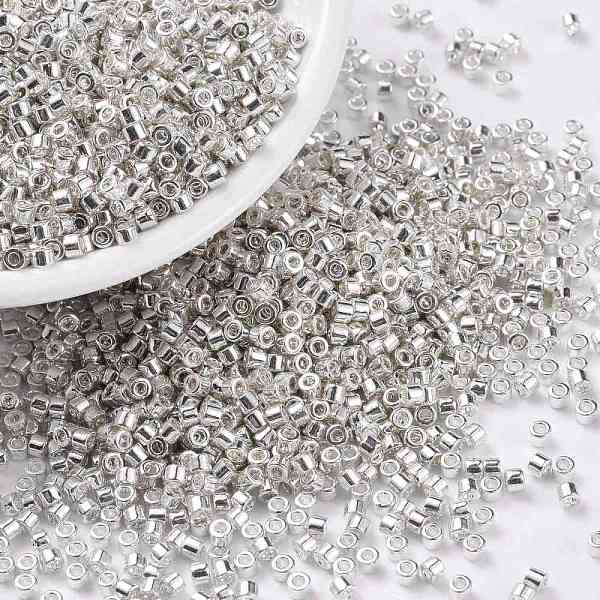 PandaHall Cylinder Seed Beads, Metallic Colours, Uniform Size, Silver, 2x1.5mm, Hole: 0.8mm, about 888pcs/10g Glass Silver
PandaHall Cylinder Seed Beads, Metallic Colours, Uniform Size, Silver, 2x1.5mm, Hole: 0.8mm, about 888pcs/10g Glass Silver